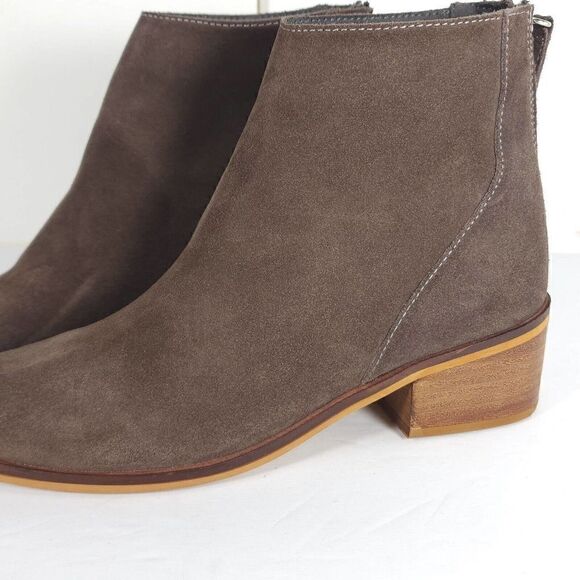 Steve Madden Women's 8,5M Legally Brown Suede Back Zip Ankle Booties Boots - Picture 2 of 12